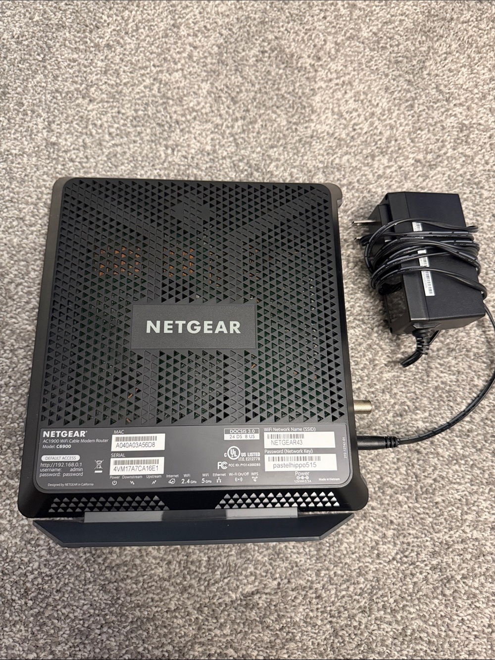 Netgear AC1900 WiFi Cable Modem Router Model C6900 - Picture 2 of 8